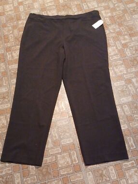 Time and Tru Black Straight-Leg Pants - Classic Pull-On Style